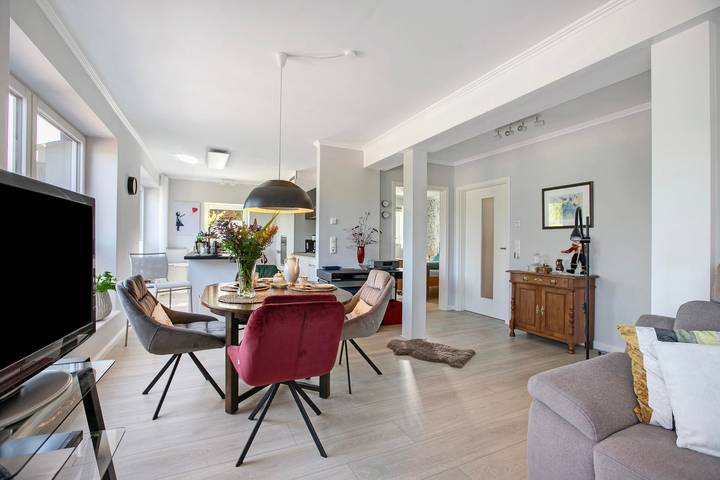 Holiday Home 'Alte Tischlerei' with Private Terrace, Shared Garden and Wi-Fi in Hemmingstedt, Heide and surroundings