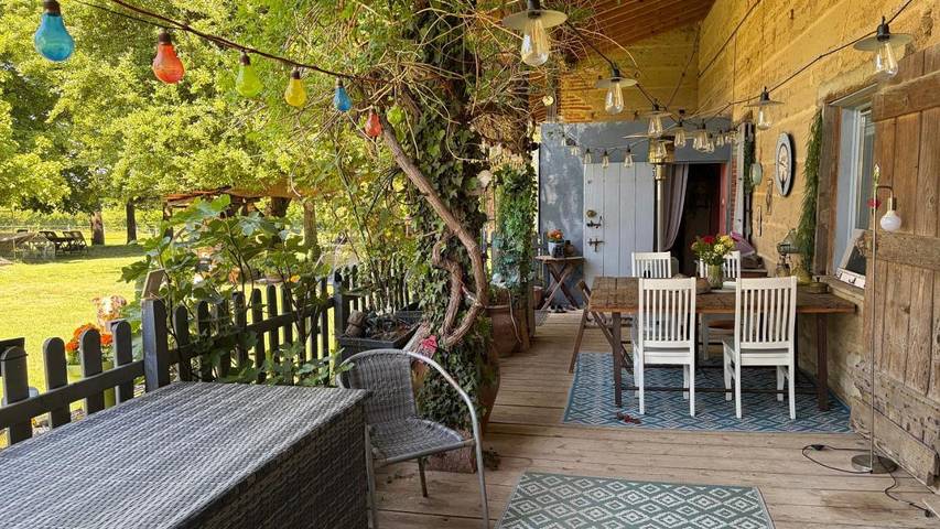 Location de vacances pour 4 personnes, avec vue et jardin à Romenay - 4