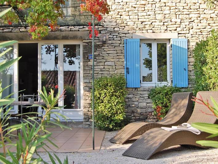 Gîte pour 4 personnes, avec terrasse et piscine dans Village de Gordes - 3
