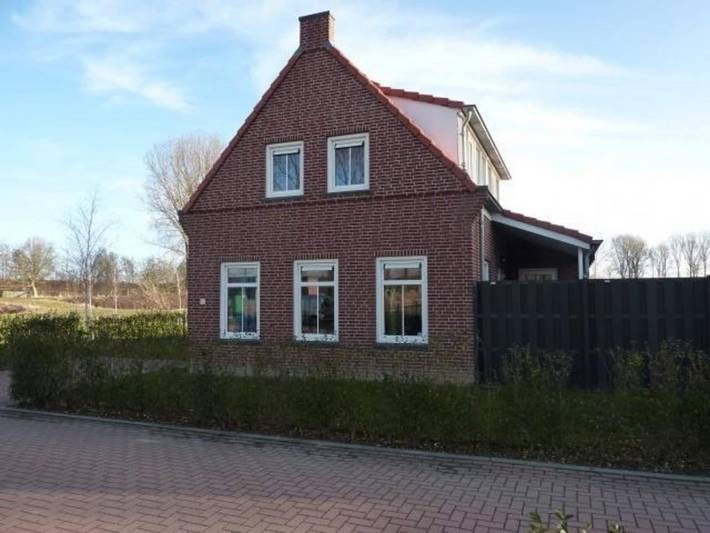 Ferienhaus für 8 Personen, mit Garten und Sauna