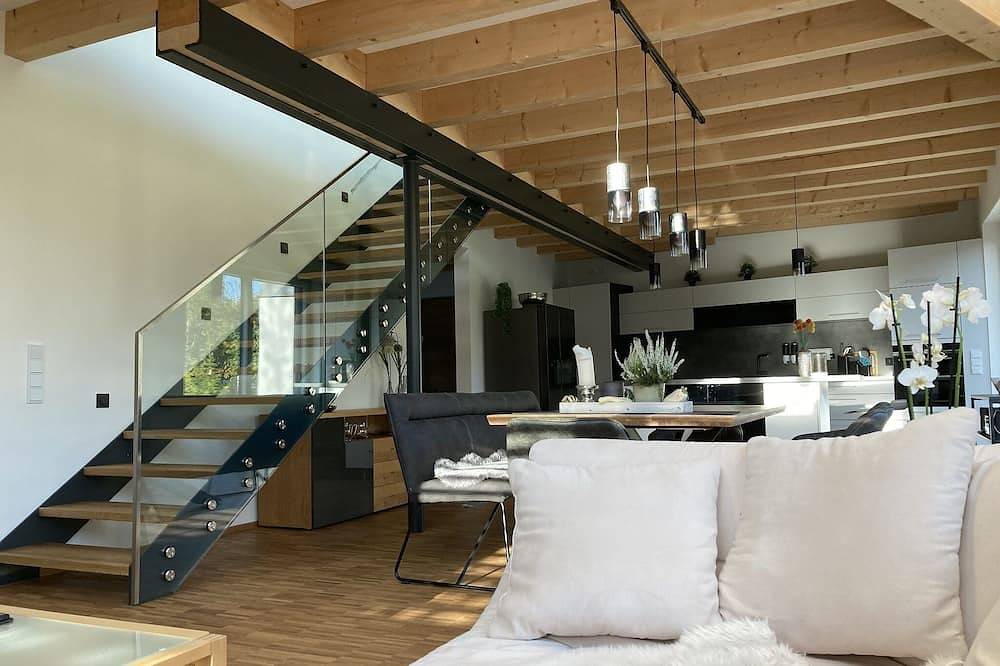 Ganze Wohnung, Ferienhaus in Seenähe mit Whirlpool & Infrarotsauna in Steinberg am See, Ostbayern