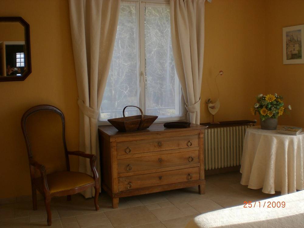 Les Amandines - Chambre Eglantine in Chisseaux, Région de Tours