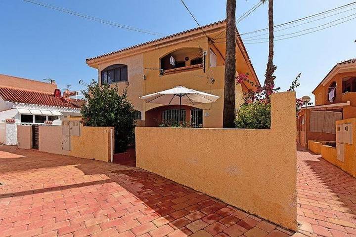 Apartamento de vacaciones para 2 personas, con piscina y jardín - 1