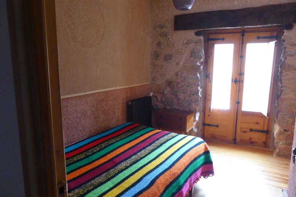 Casona Rústica Piedra y Madera ,cómoda ,amplia Ideal Familia. Pn Alto Tajo in Peralejos de las Truchas, Alto Tajo Natural Park