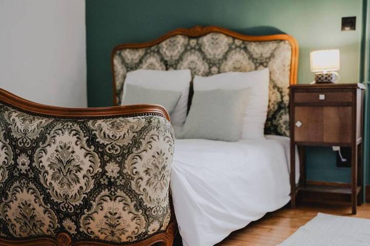 Gîte pour 15 personnes, avec piscine et jardin dans Bioussac - 3