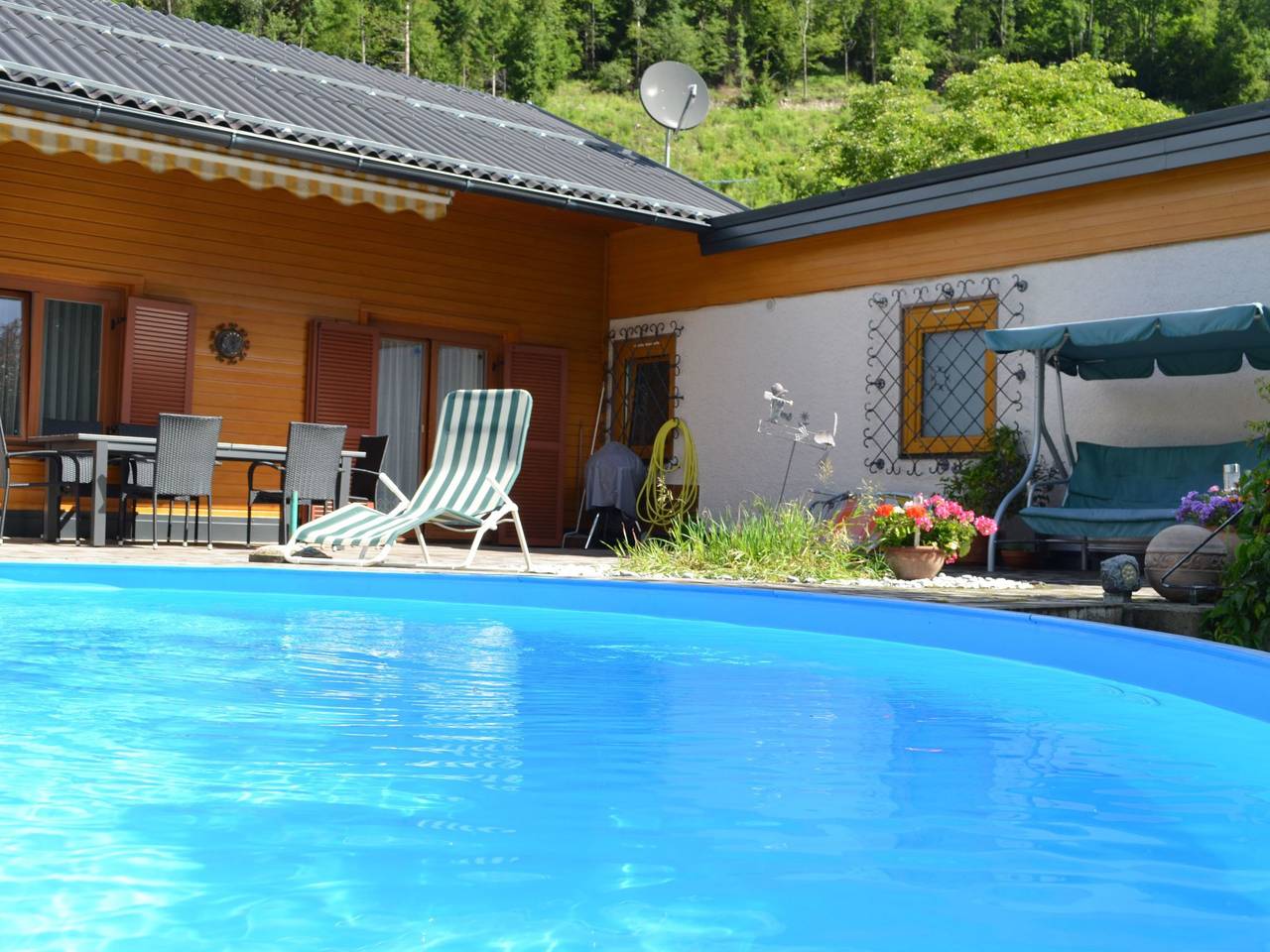 Ganze Wohnung, Geräumige Ferienwohnung mit zwei Schlafzimmern in Flattach, Bezirk Spittal an der Drau