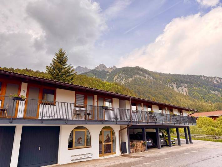 Ferienwohnung für 2 Personen, mit Pool und Sauna sowie Terrasse, mit Haustier