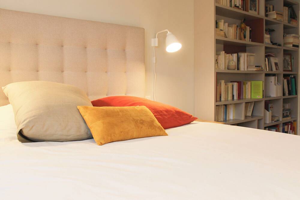 Entire apartment, Stay in a bright apartment in Charenton in Charenton-le-Pont, Val-de-Marne