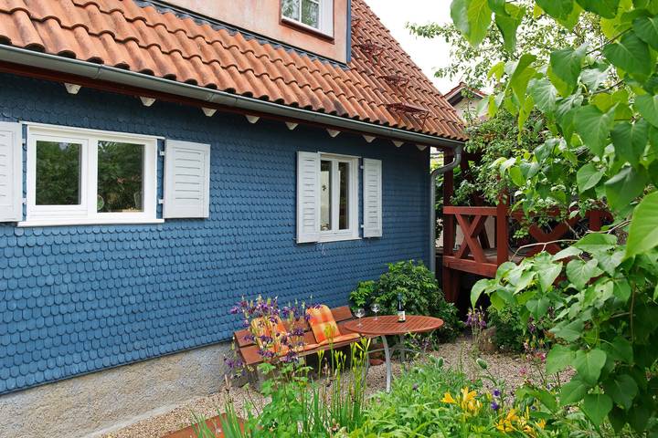 Hel lejlighed, Apartment 'Das Blaue Haus' with Shared Garden and Wi-Fi in Pfullendorf, Region Bodensee-Oberschwaben