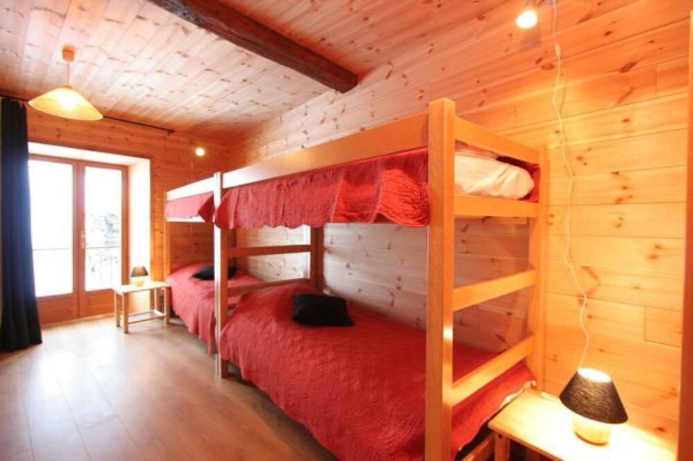 Les 2 Alpes / Venosc : Le Foyer ★ 12 pers ★ Hammam ★ Terrasse ★ 5 chambres in Vénosc, Les Deux Alpes