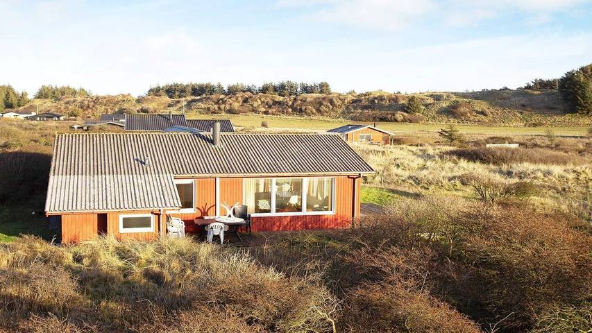 Ferienhaus für 13 Personen, mit Terrasse und Whirlpool in Nørlev Strand