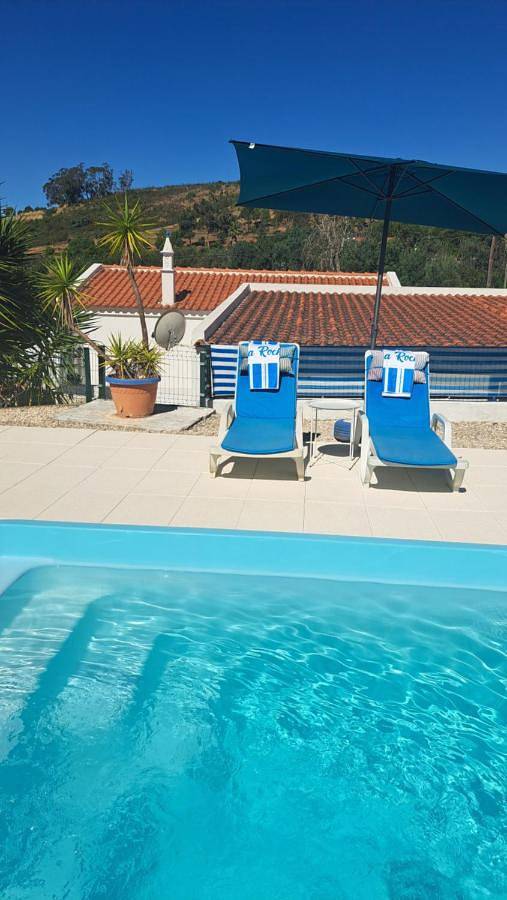 Chambre d’hôte pour 2 personnes, avec piscine ainsi que terrasse et jardin à Portimão