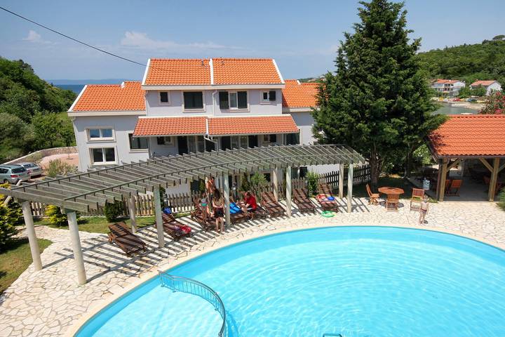 Entire apartment, Two bedroom apartment near beach Kampor, Rab A-3213-b in Plaža Miral, Kampor