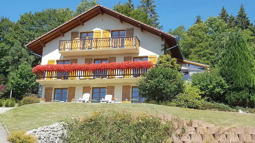 Chambre d’hôte pour 2 personnes, avec jardin et vue sur le lac ainsi que vue et terrasse - 1
