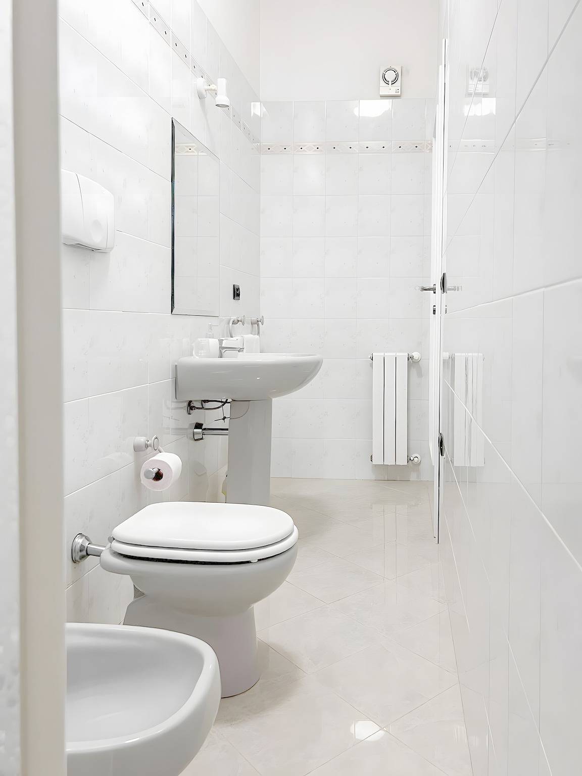 Camera singola con bagno privato in Gonnesa, Iglesiente