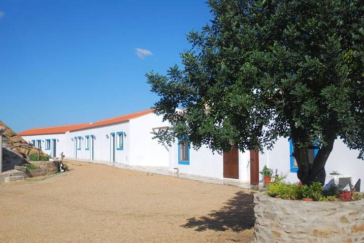 Casa de férias para 2 pessoas, com Varanda e Terraço e ainda Jardim and Piscina infantil em Alcoutim e Pereiro