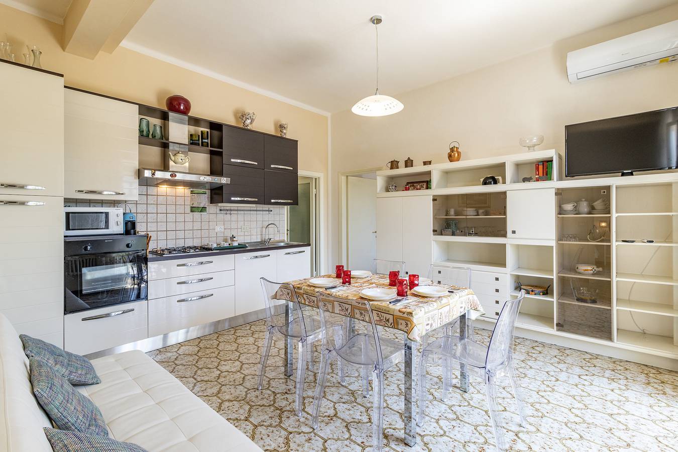 Casa Lidia 900m From Sea in Lido di Camaiore, Costa de la Maremma