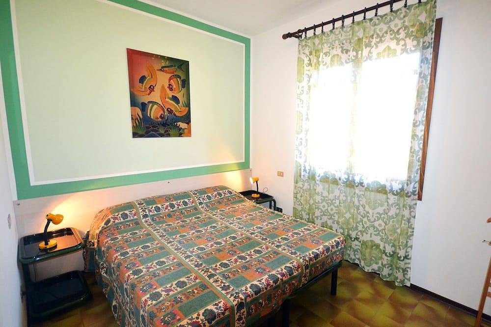 Schönes Ferienhaus im Erdgeschoss mit 3 Schlafzimmern, 2 Gärten und 1 Parkplatz in Comacchio, Ferrara Provinz