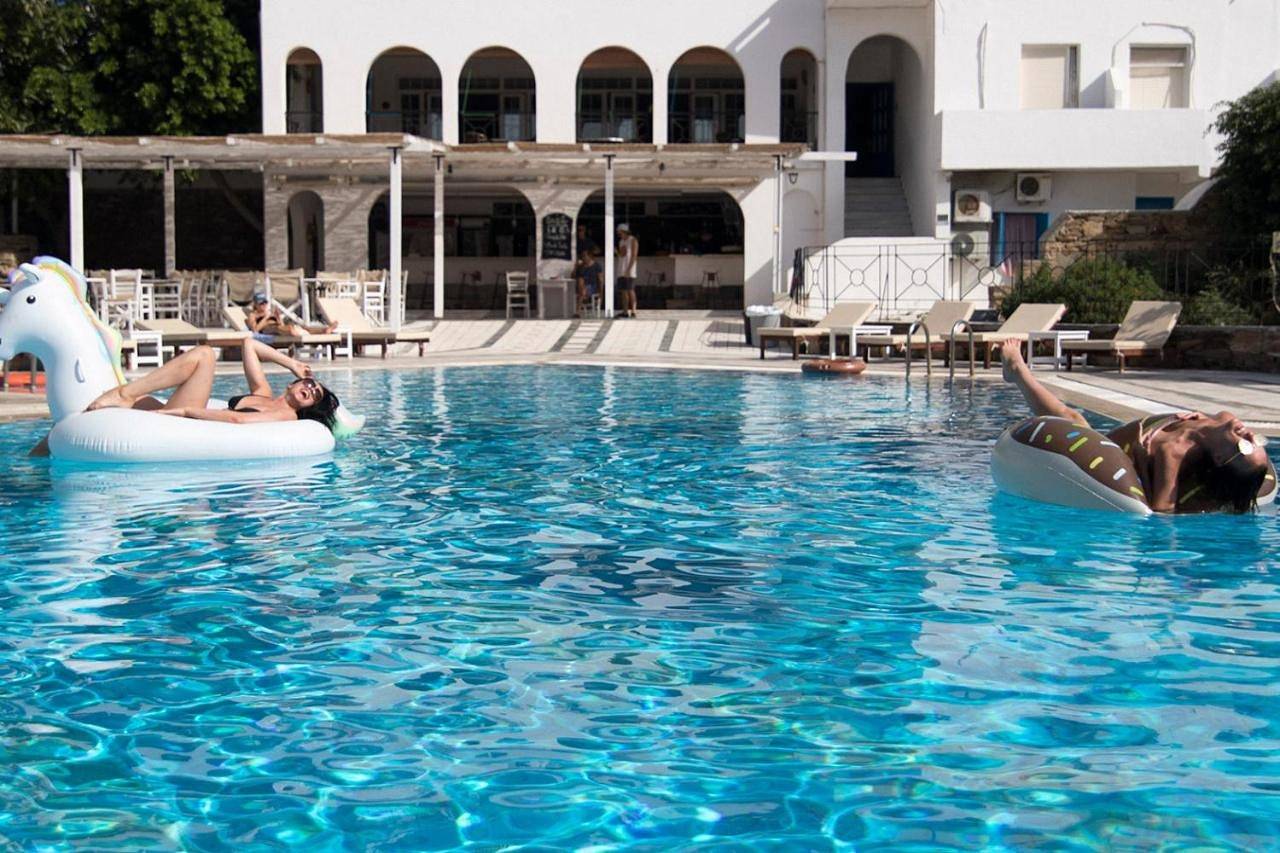 Armadoros Hotel / Ios Backpackers in Chora (Ios), Íos