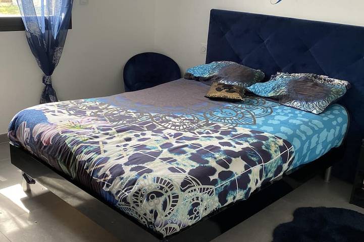 Location de vacances pour 8 personnes à Saint-Julien-les-Rosiers - 4