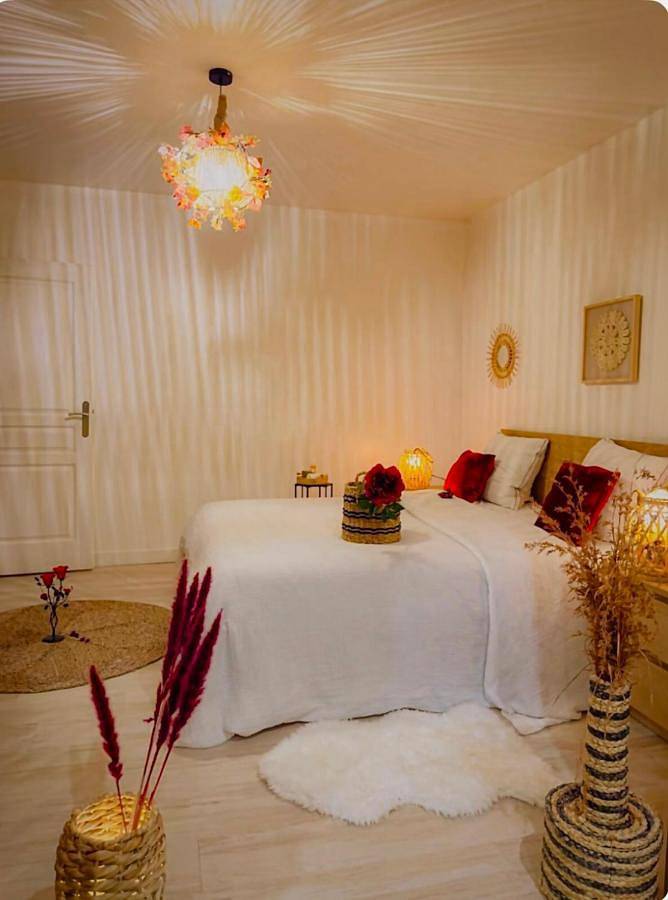 Gîte pour 4 personnes, avec jacuzzi et jardin à Montbouy