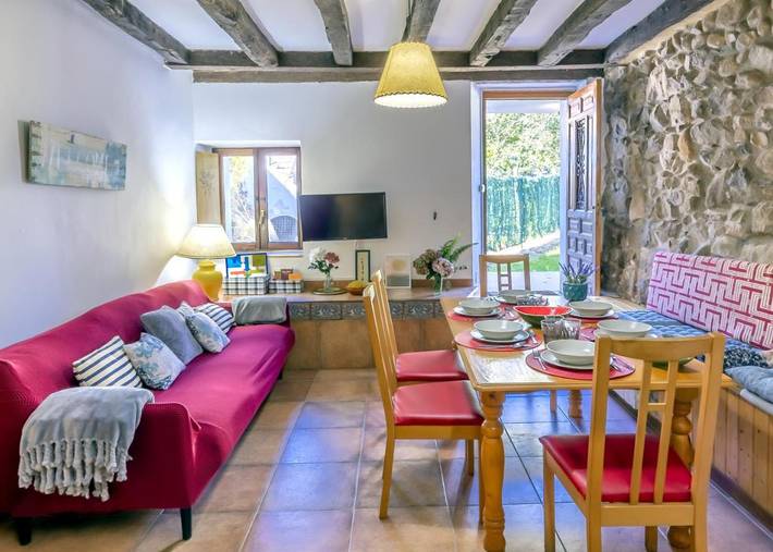 Casa rural para 7 personas, con jardín y vistas, Familias con niños en Peña Cabarga - 2