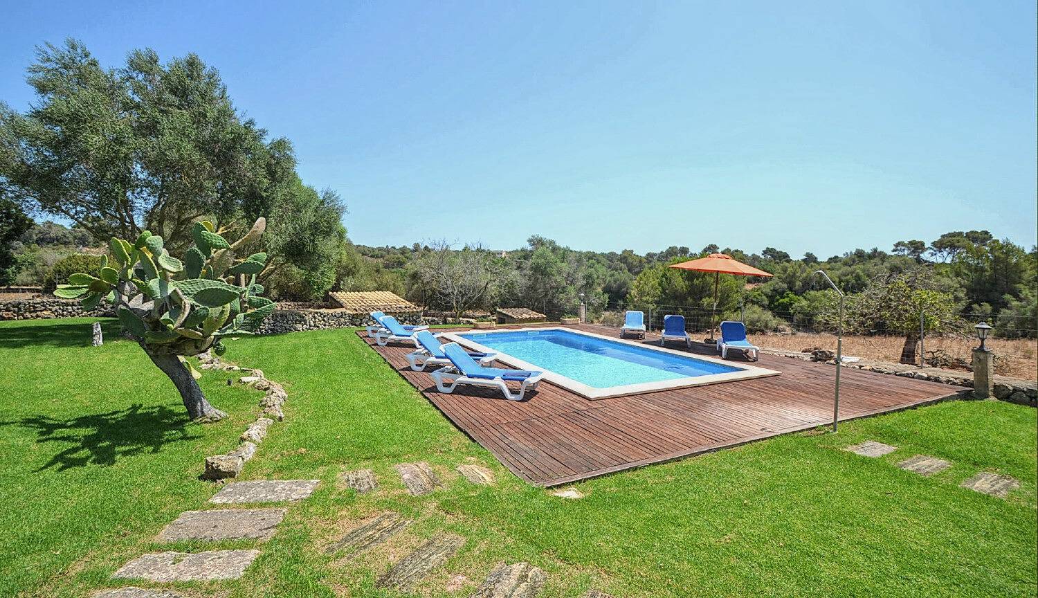 Casa de vacaciones 'Can Mascaro' con vistas a la montaña, Wi-Fi y aire acondicionado in Manacor, Mallorca Este