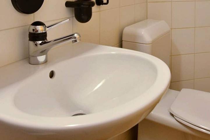 Ganze Wohnung, Komfortable 2-stöckige Wohnung für 6 bis 8 Personen, Wohnzimmer mit 1 Doppelschlafsofa, Kochnische m in Grimentz, Anniviers