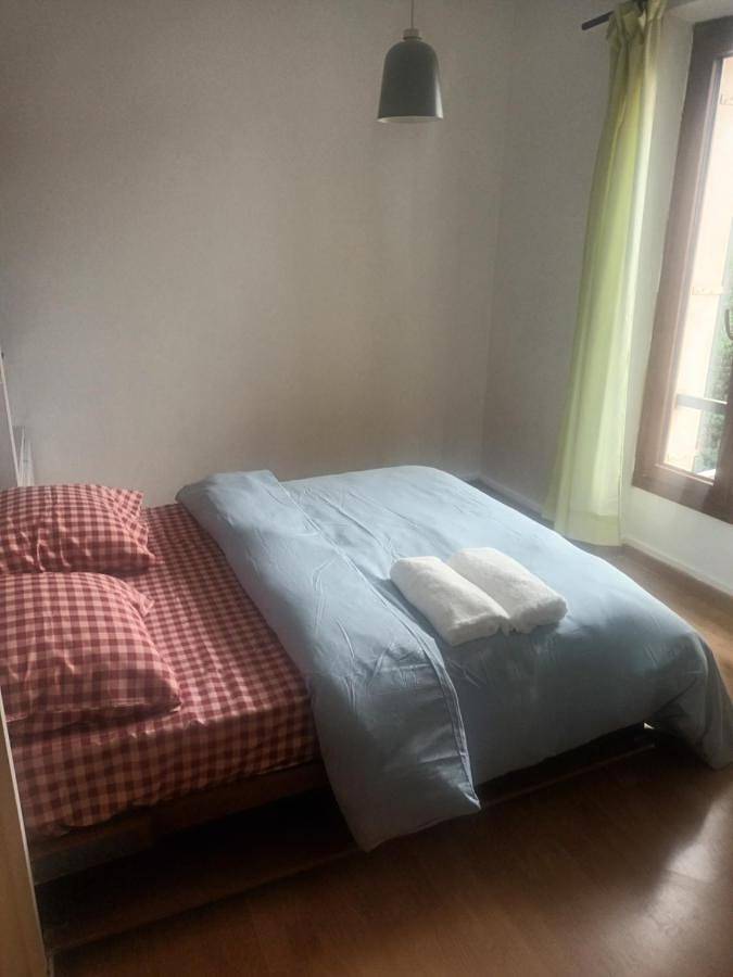 Double Room in Pierrelaye, Val-d'Oise