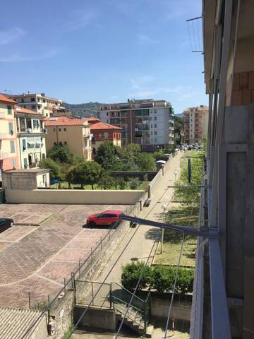 Gîte pour 6 personnes, avec vue et terrasse dans Lavagna