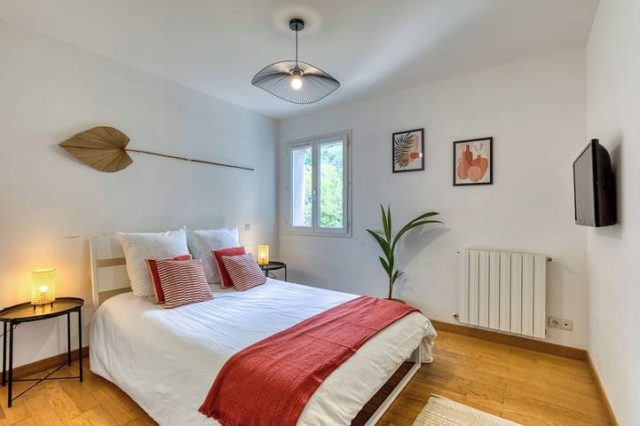 Location de vacances pour 8 personnes, avec jardin, animaux acceptés à Junas - 3