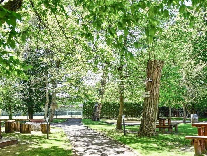 Hôtel pour 2 personnes, avec piscine et jardin à Fontainebleau - 2