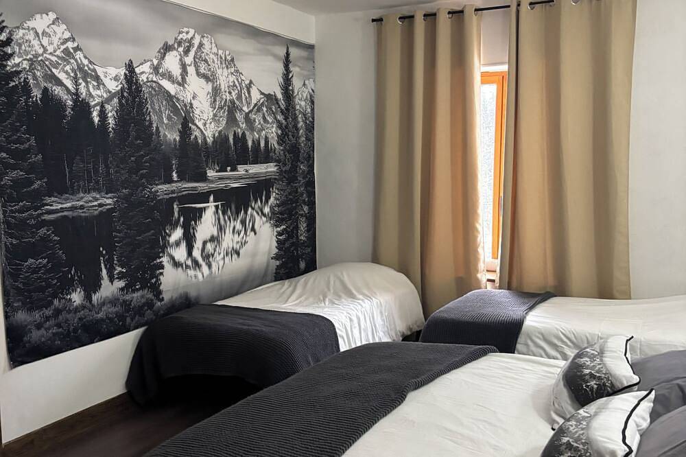 Entire apartment, \"Rental with breathtaking mountain views, for an unforgettable stay!\" in La Léchère, Le Grand Domaine