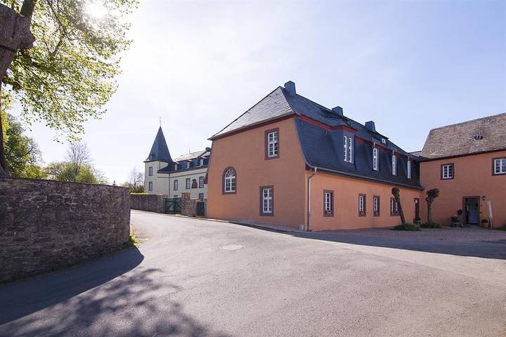 Ferienhaus für 14 Personen, mit Terrasse und Garten in Regierungsbezirk Köln - 2