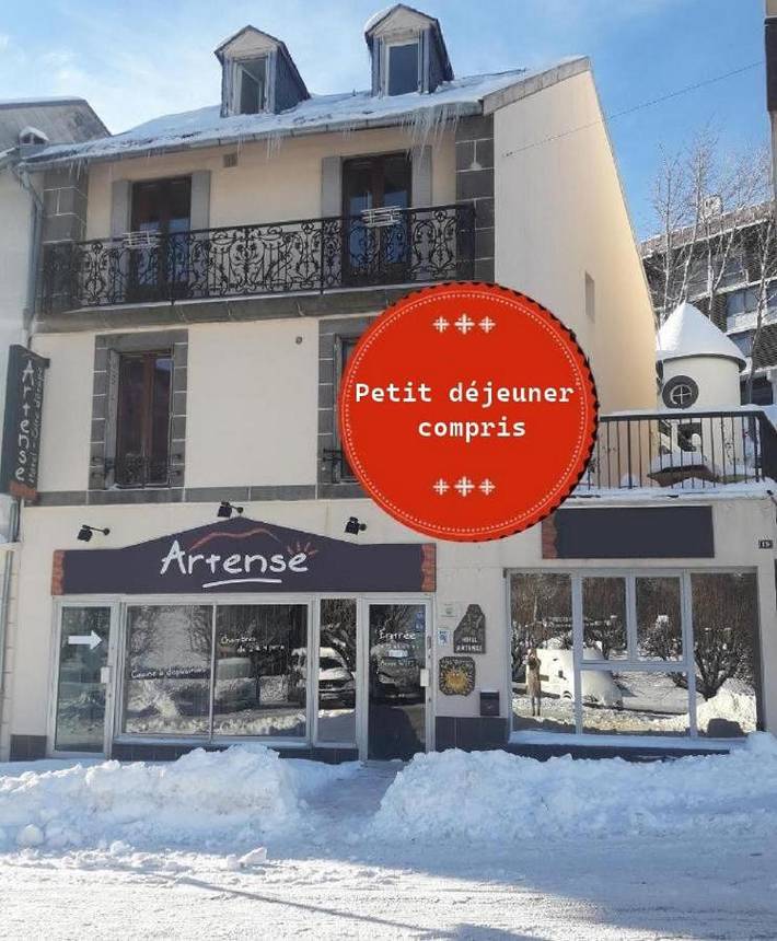 Hôtel pour 2 personnes, avec terrasse dans Bureau De Tourisme Du Massif Du Sancy Le Mont Dore