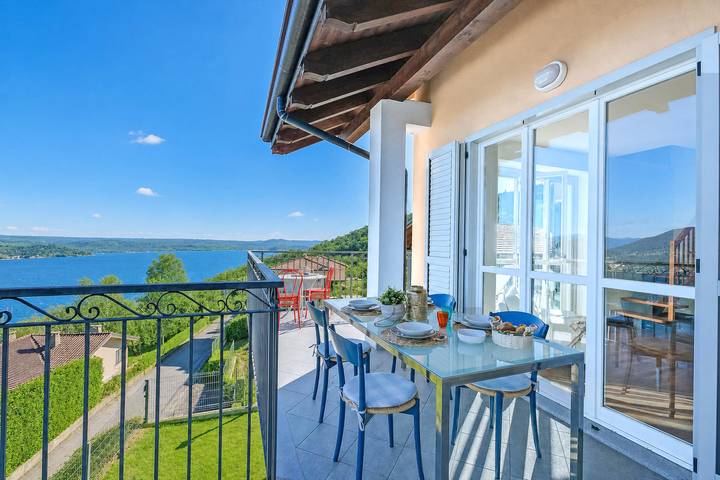 Ferienwohnung für 6 Personen, mit Terrasse und Kinderpool sowie Seeblick am Lago Maggiore - 2