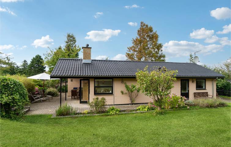 Ferienhaus für 4 Personen, mit Terrasse und Garten