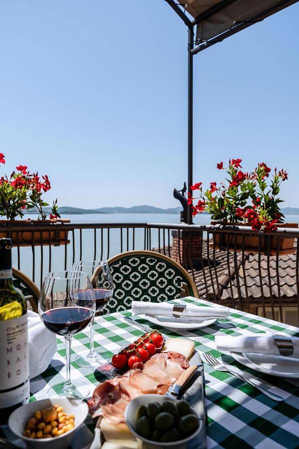 Apartamento de vacaciones para 4 personas, con vistas al lago además de vistas y balcón - 1