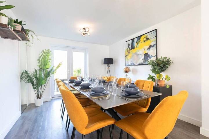 Holiday home for 10 people, with garden and balcony - 1