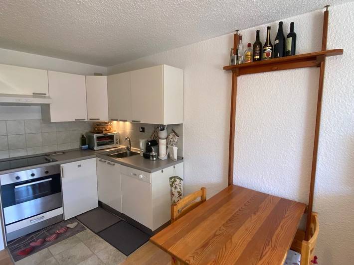 Ganzes Studio, Renovierte Wohnung an der Piste - Balkon - Parkplatz in Montgenèvre, Briançon und Umgebung
