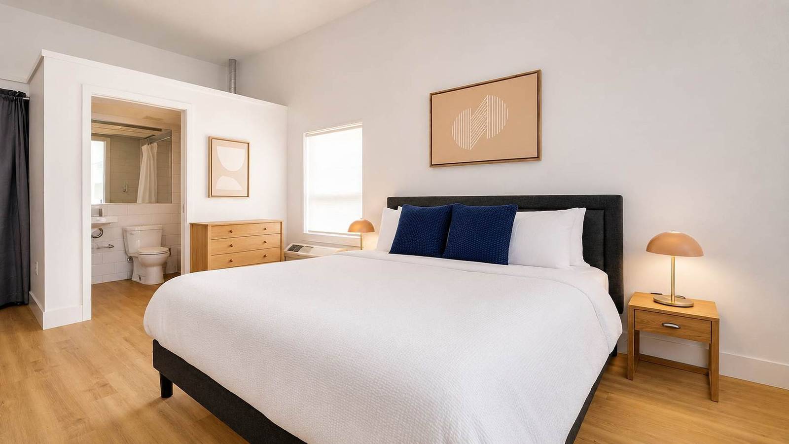 Apartamento entero, Roami at Studio 135 Two Unit Combo - Deluxe Studio in Cherry Creek, Denver