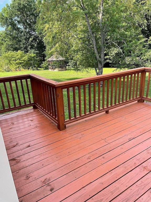 Conviently located cozy 2 bedroom home on quiet street. in Elkin, Surry County