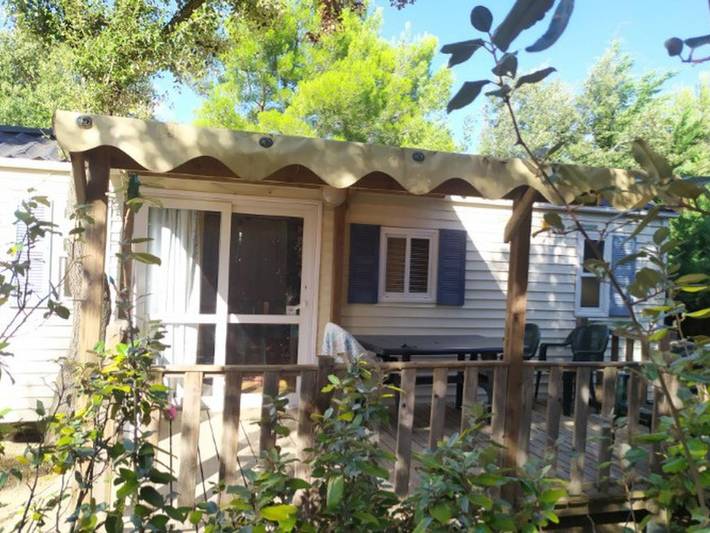 Mobil home pour 6 personnes, avec piscine et terrasse, animaux acceptés à Laurens