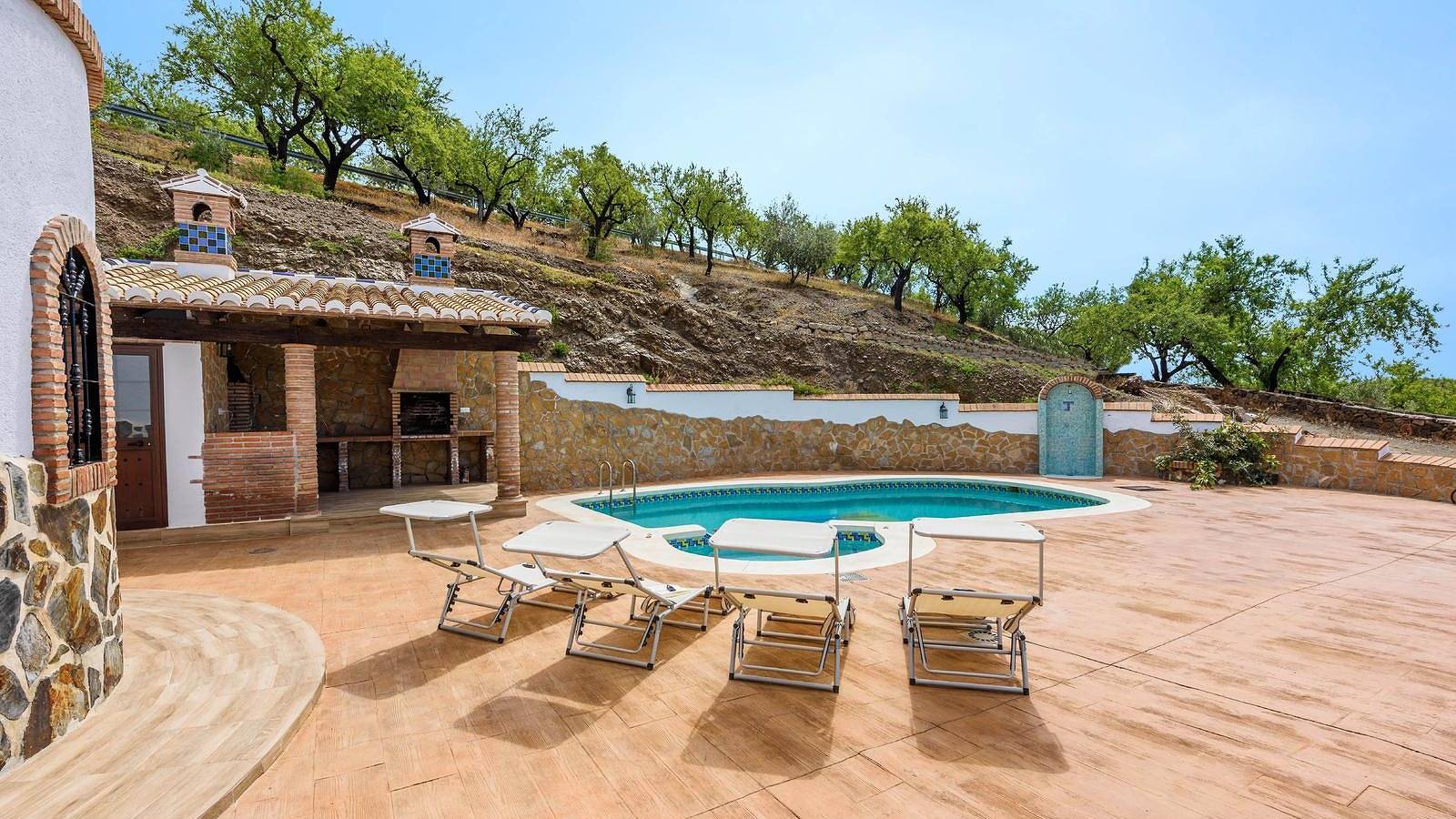 Villa for 8 personer med badebasseng in Daimalos Vados, Arenas