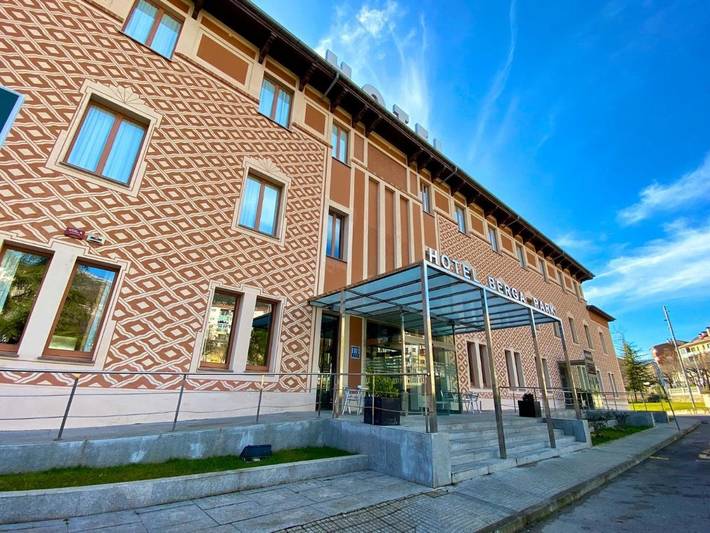 Hôtel pour 3 personnes, avec Terrasse et Vue