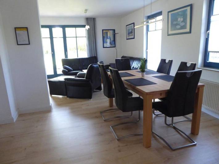 Reetdachhaus Holunder 3 in der Puddeminer Wiek - Ferienhaus Holunder 3 – Ruhe, Sonne und Familienglück unter Reet in Puddemin, Poseritz