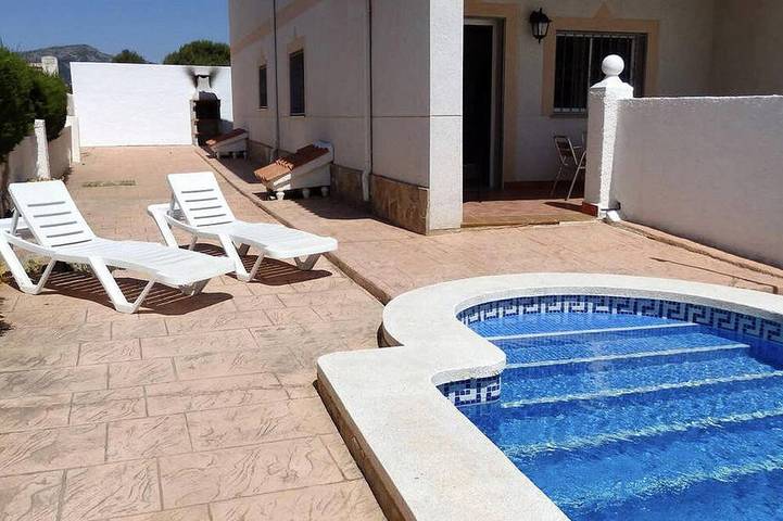 Cottage für 8 Personen, mit Garten