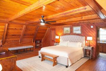 Vacation House for 10 Guests in Lake Livingston, Texas, Picture 4