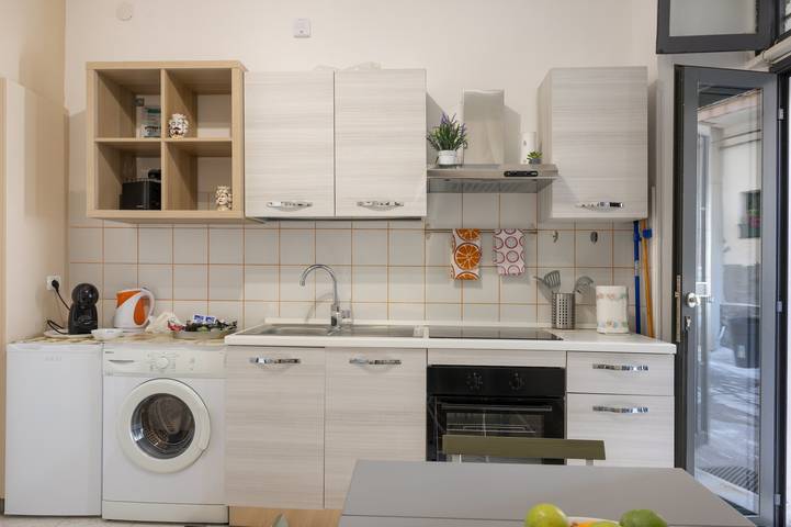 Ganze Wohnung, Apartment „Viculu Beddu – im Zentrum von Catania“ mit WLAN & Klimaanlage in Catania, Catania Provinz