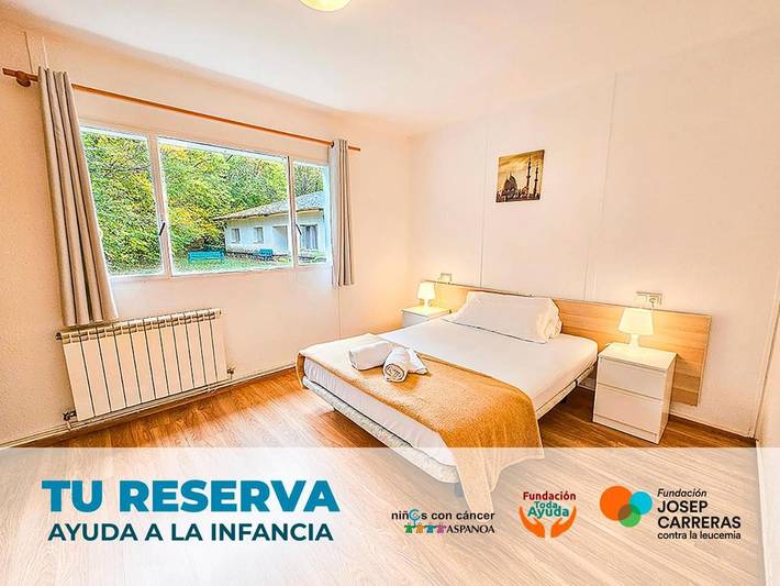 Location de vacances pour 12 personnes, avec jardin ainsi que vue et piscine, animaux acceptés à Biescas - 2